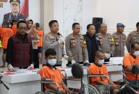 Polres Pamekasan berhasil menangkap 16 tersangka dalam kasus penyalahgunaan narkoba serta pencurian kendaraan bermotor (curanmor) yang terjadi di wilayah hukumnya.