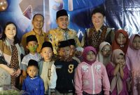 RSIA Puri Bunda Madura merayakan hari ulang tahun yang pertama dengan berbagi dengan kaum duafa dan anak yatim.