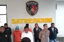 Dokumen Foto pada saat press release dia tersangka pembunuhan