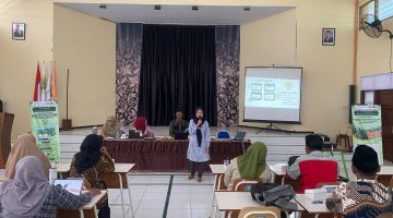 FKIP UNEJ Perkuat Kompetensi Guru SMK PPN 1 Tegalampel Lewat Workshop Pembelajaran Inovatif